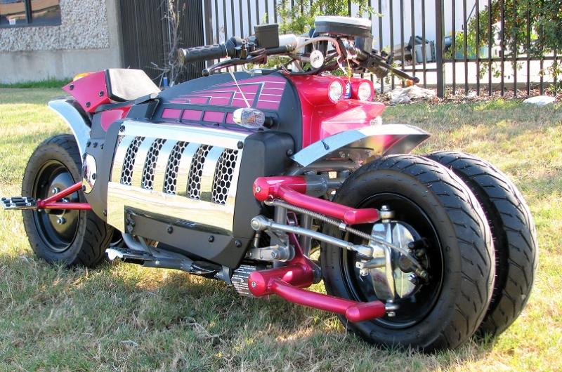 dodge-tomahawk-a-monster-on-the-road9