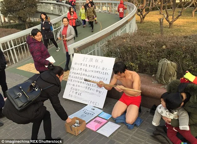 3c3b6c4b00000578-4132356-image-a-33_1484753663315