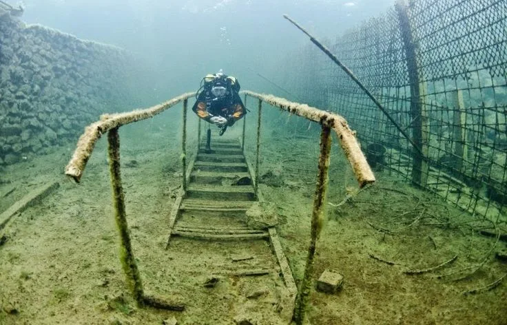 7b543c2ab9f48f7f09270cbd57c3d7a6