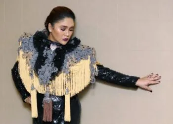 KUALA LUMPUR 04 OCTOBER 2016. Azharina Azhar di majlis pelancaran koleksi Aulia by Razman Razmi di Hotel Grand Millenium. NSTP/ZUNNUR AL SHAFIQ