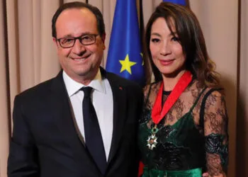 Presiden François Hollande bersama Tan Sri Michelle Yeoh. Foto - Facebook/Michelle Yeoh