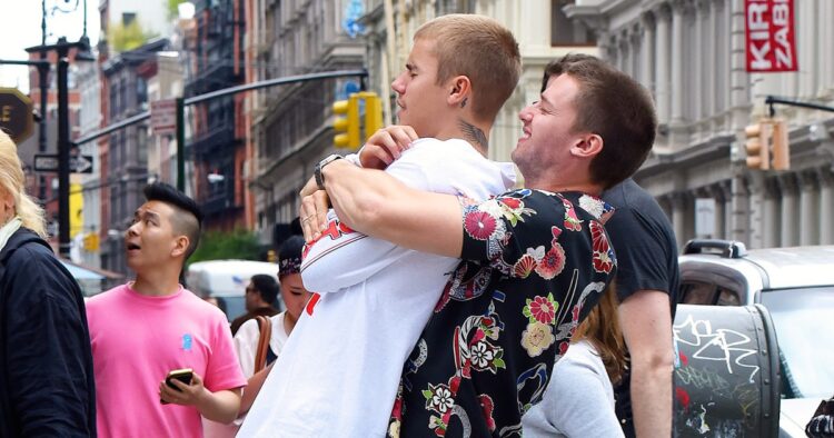 NEW YORK, NY - MAY 27: Justin Bieber seen in SoHo on May 27, 2017 in New York City. (Photo by Robert Kamau/GC Images)