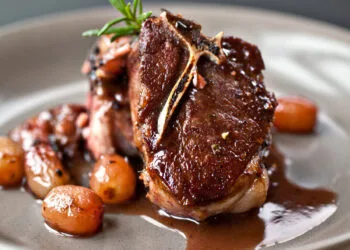 Lamb Chops with Rosemary and Grapes