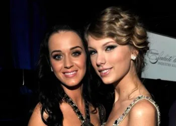 Katy Perry and Taylor Swift at the 52nd Annual GRAMMY Awards - Salute To Icons Honoring Doug Morris held at The Beverly Hilton Hotel on January 30, 2010 in Beverly Hills, California.