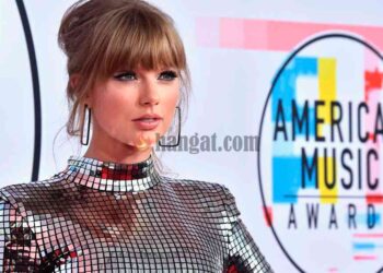 attends the 2018 American Music Awards at Microsoft Theater on October 9, 2018 in Los Angeles, California.