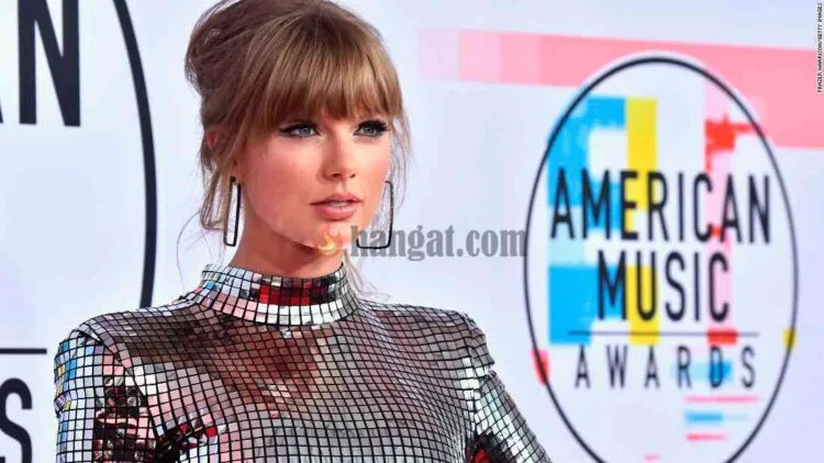 attends the 2018 American Music Awards at Microsoft Theater on October 9, 2018 in Los Angeles, California.