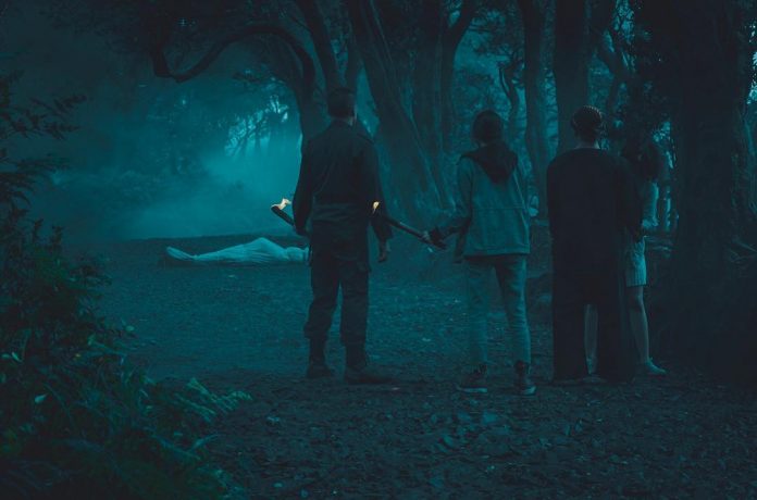 [REVIEW] Jalan Cerita Pocong The Origin Penuh Mendebarkan