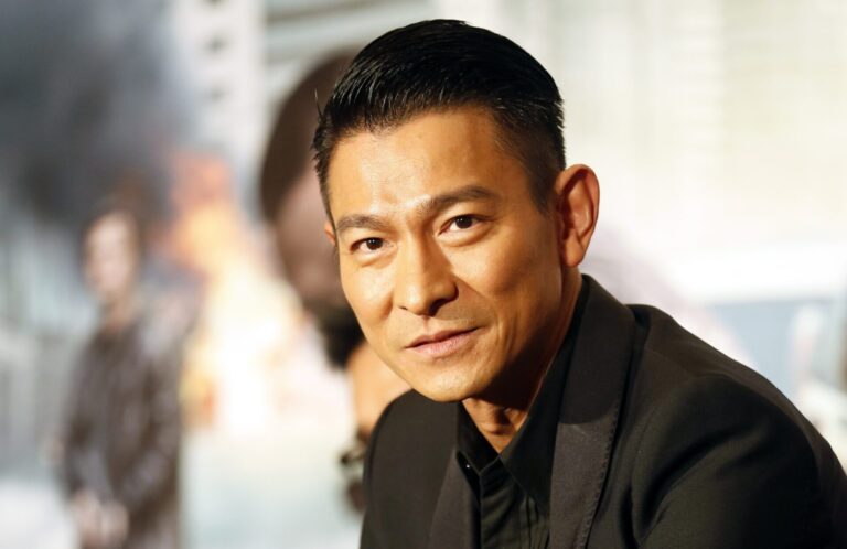 Terkejut! Tersebar Foto Adik Andy Lau Yang Menjadi Tumpuan Ramai - Murai MY