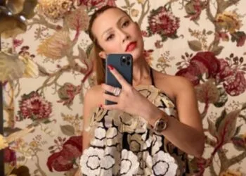 Foto - @ezurinkhyra (Instagram)