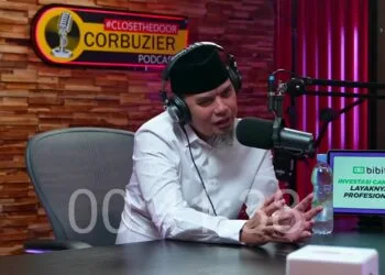 via Youtube Deddy Corbuzier