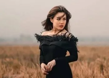 via Instagram @tiz.zaqyah