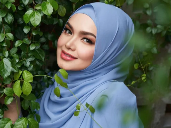 via Facebook Siti Nurhaliza