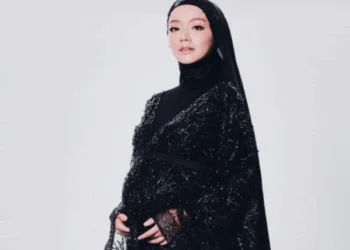 via Instagram Mira Filzah