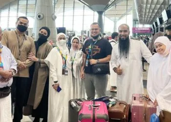 via Instagram Heliza Helmi