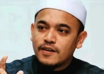 via Instagram PU Syed