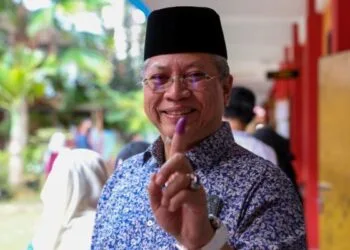 via Facebook Tan Sri Annuar Musa