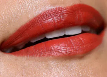 Foto - MAC Cosmetics