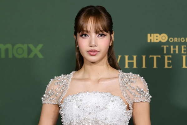 LISA Sekali Lagi Dikritik, Penyanyi Amerika Ini Gelarnya Sebagai “Ladyboy”