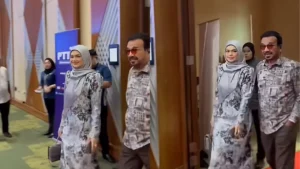 [VIDEO] Siti Nurhaliza Hadiri Majlis Anugerah Inspirasi Bersama Suami Tercinta, Menawan Perhatian Umum!