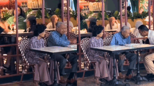 [VIDEO] Tun Dr Mahathir ‘Dating’ Bersama Isteri Tercinta Buatkan Netizen Sebak…