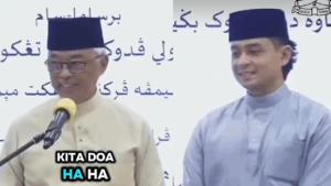 Sultan Pahang Mengusik Tengku Hassanal Buatkan Rakyat Terhibur
