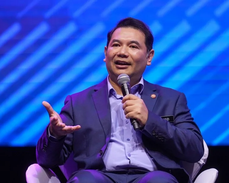 Foto - Rafizi Ramli (FB)