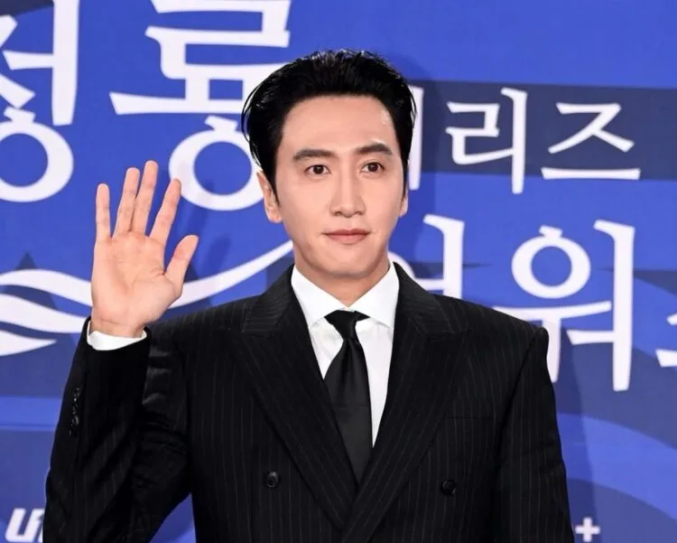 Foto - @leekwangsoo_vietfans (IG)