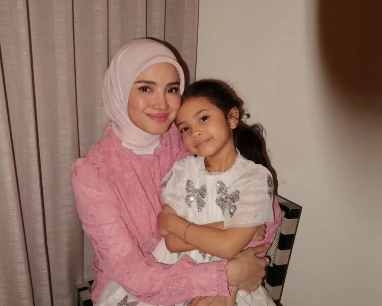 Foto - @missfazura (IG)