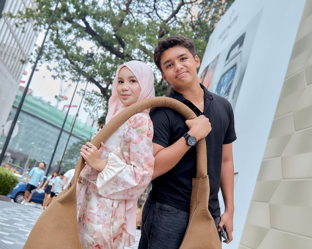 [VIDEO] Ammar Ahyan Bantu Qadejah Tercekik Mangga- “Macam Beduk Nak Azan”