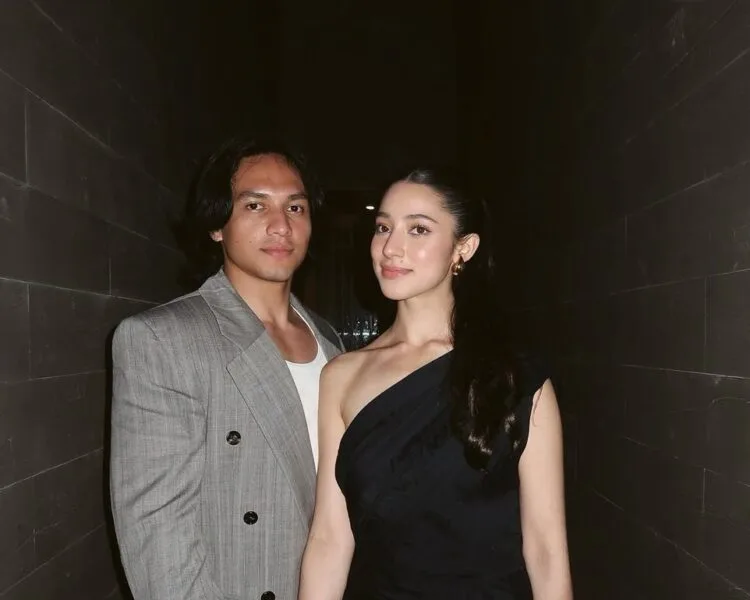 Foto - @littlemisskhan (IG)