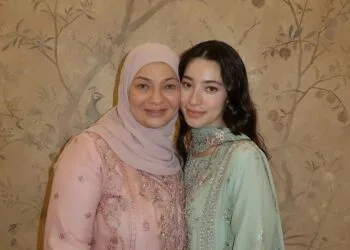 Foto - @littlemisskhan (IG)