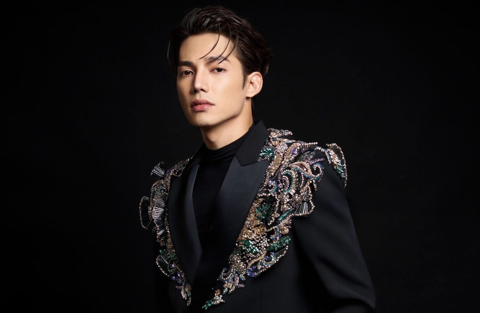 Hael Husaini Hadir Dengan Dua Single Terbaharu: ‘Peluk’ & ‘Alangkah’