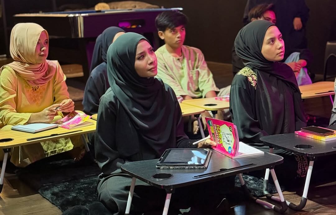 Shiha Zikir Bidas Komen Netizen Gelarnya ‘Bengap’ Selepas Kongsi Foto Bertudung Ke Kelas Mengaji