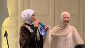 [VIDEO] Kemesraan Siti Nurhaliza Bersama Menantu Baru, Curi Perhatian Netizen