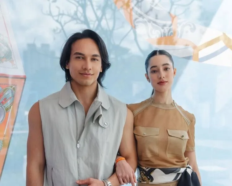 Foto - @littlemisskhan (IG)