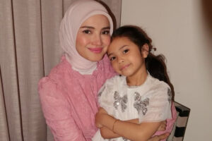 Fazura Tenang Tanpa Suami, Akui Hidup Paling Bahagia Hanya Bertemankan Fatima