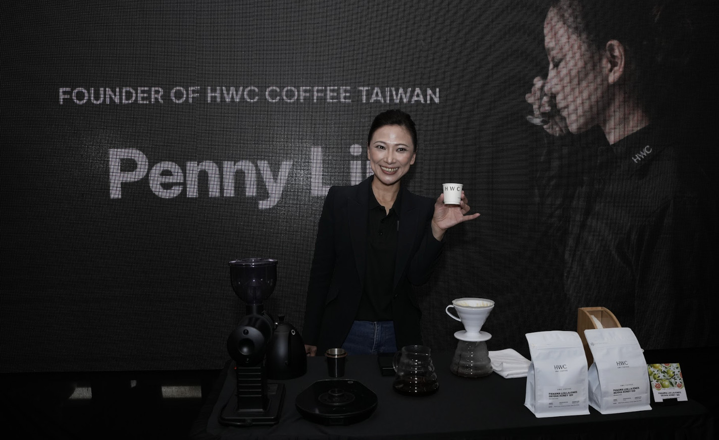B40 Pun Boleh Nikmati Kopi Geisha! HWC COFFEE & BAPE Café Jadi Tumpuan