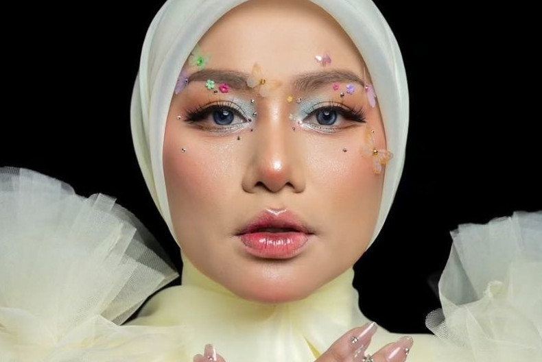 Elly Mazlein Dedah Kehilangan Tawaran Kerja Lepas Berhijab, Ada Kontrak Tiba-Tiba Ditarik Balik