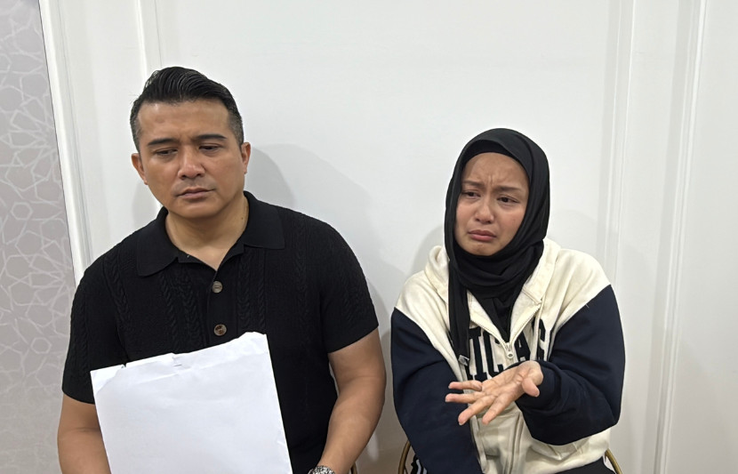 Aaron Aziz Risau Emosi Anak Disaman RM2 Juta, Serah Segalanya Pada Peguam