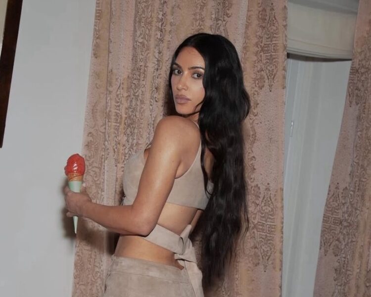 Foto - @kimkardashian (IG)