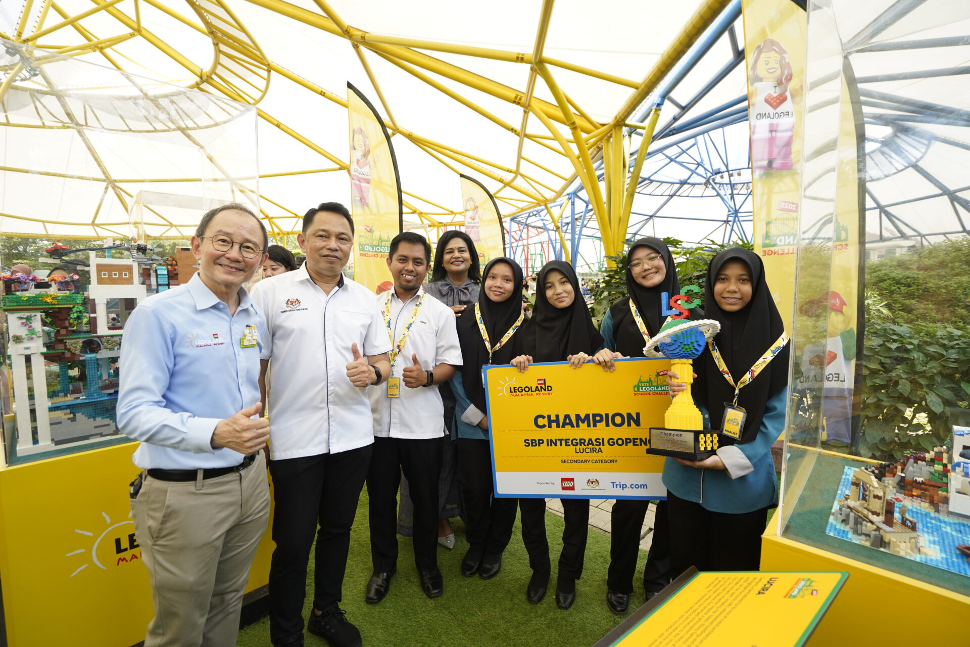Berinspirasikan Switzerland! Dua Sekolah Tempatan Rangkul Juara LEGO Asia