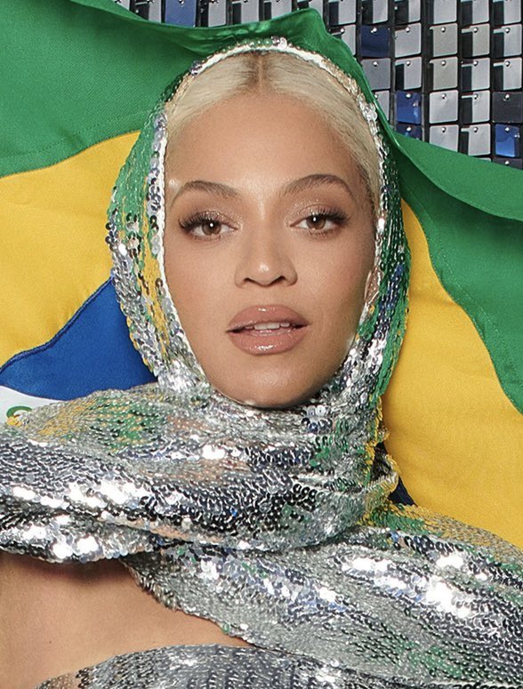 Beyonce Berhijab Di Qatar, Penampilan Sopan Penyanyi ‘Halo’ Curi Perhatian Dunia