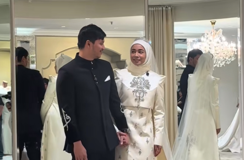 [VIDEO] Sesi Fitting Baju Resepsi Amira Othman & Fattah Amin, Buatkan Ramai Teruja