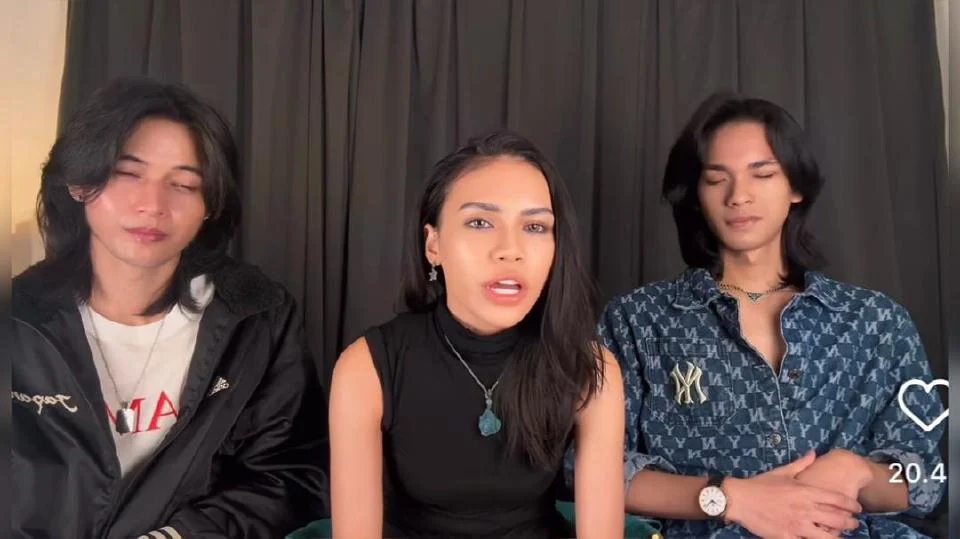 “Dia Bukan Ayah Saya, Tapi Suami Ibu Saya” – Puteri Balqis Dedah Siapa Sebenarnya Dua Jejaka Kacak Ini