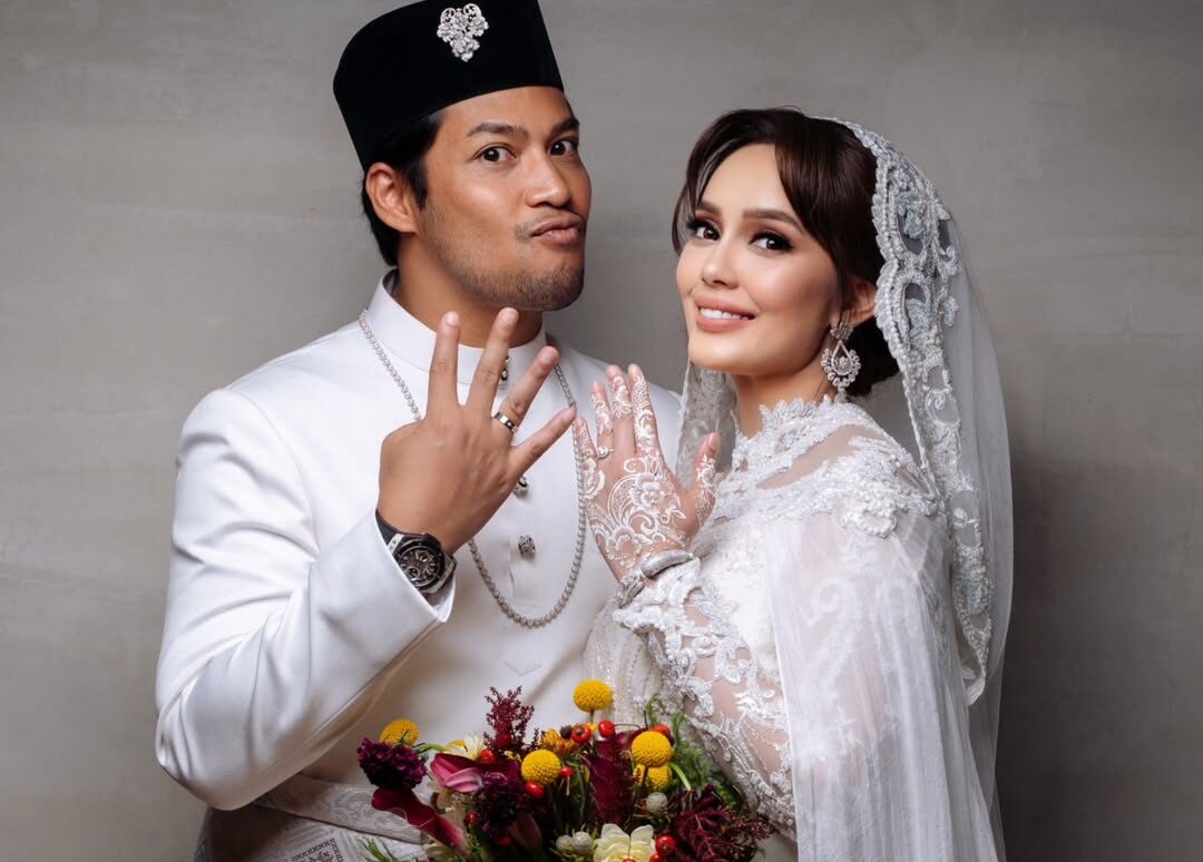 “Ini Tentang Aku Tak Tahu Aku Dah Dinikah Awal..”-Uqasha Senrose