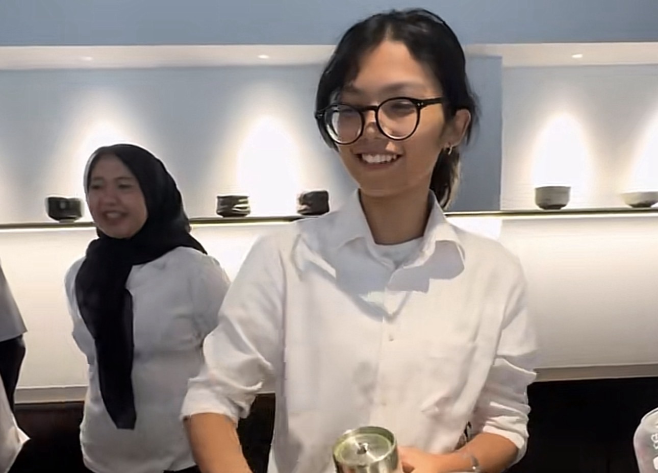 [VIDEO] Sharifah Shahirah ‘Terjah’ Anak Sedang Kerja, Netizen Terhibur-“Datang Bawa Cucu Lak Tu..”