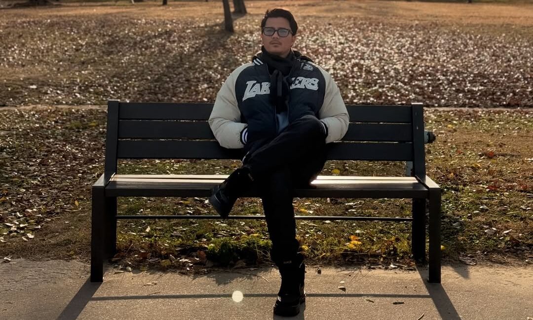 Fattah Amin Kongsi Foto ‘Keseorangan’ Di Korea, Cetus Usikan Peminat!