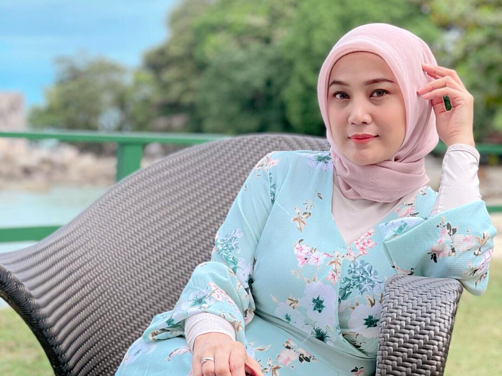 Lagu Semakin Tular Biarpun Selepas 20 Tahun, Yana Samsudin Dedah Dialah Suara Sebenar OST Mami Jarum