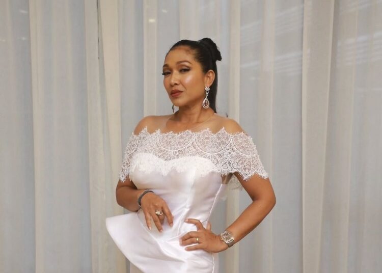 Foto - @nouruldepp (IG)