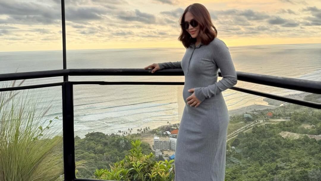 [VIDEO] Indah Ruhaila Tayang ‘Babybump’, Umum Hamil Cahaya Mata Sulung!
